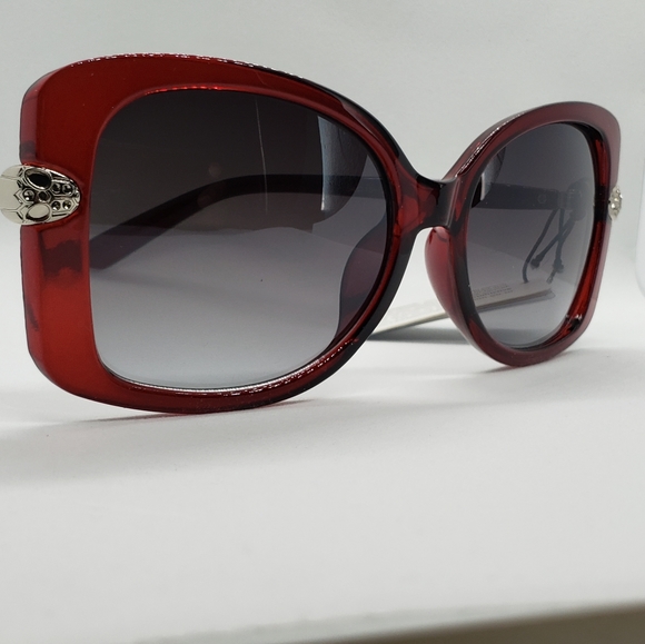 Set of 2 Butterfly Accent Temple Sunglasses - Picture 6 of 6